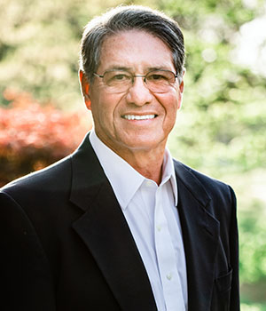 Headshot of Roy Gutierrez, CRPS<sup>®</sup>, MBA, Cofounder & Wealth Advisor